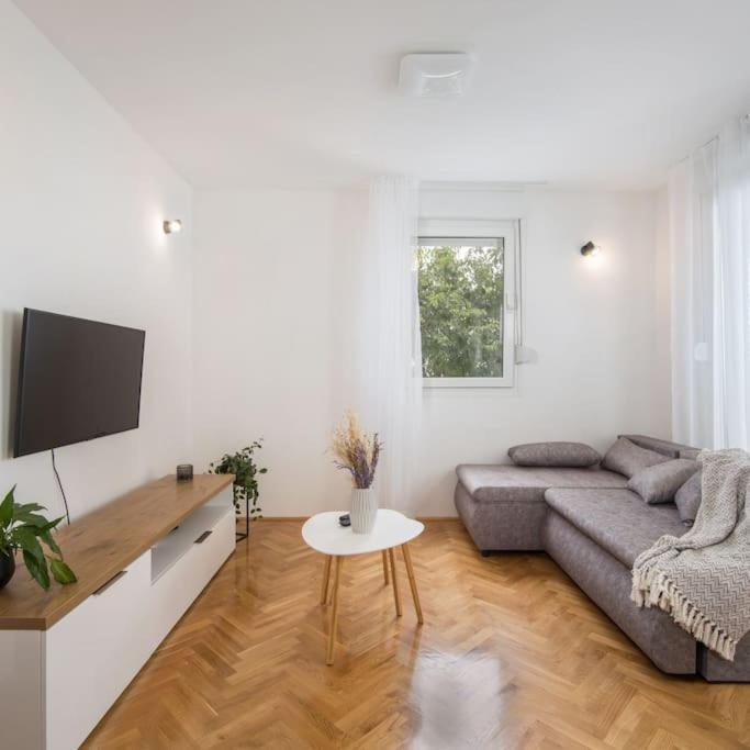 Maris Apartma