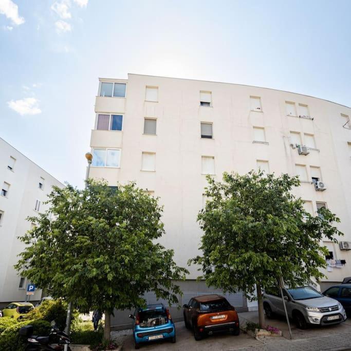 Maris Apartma *